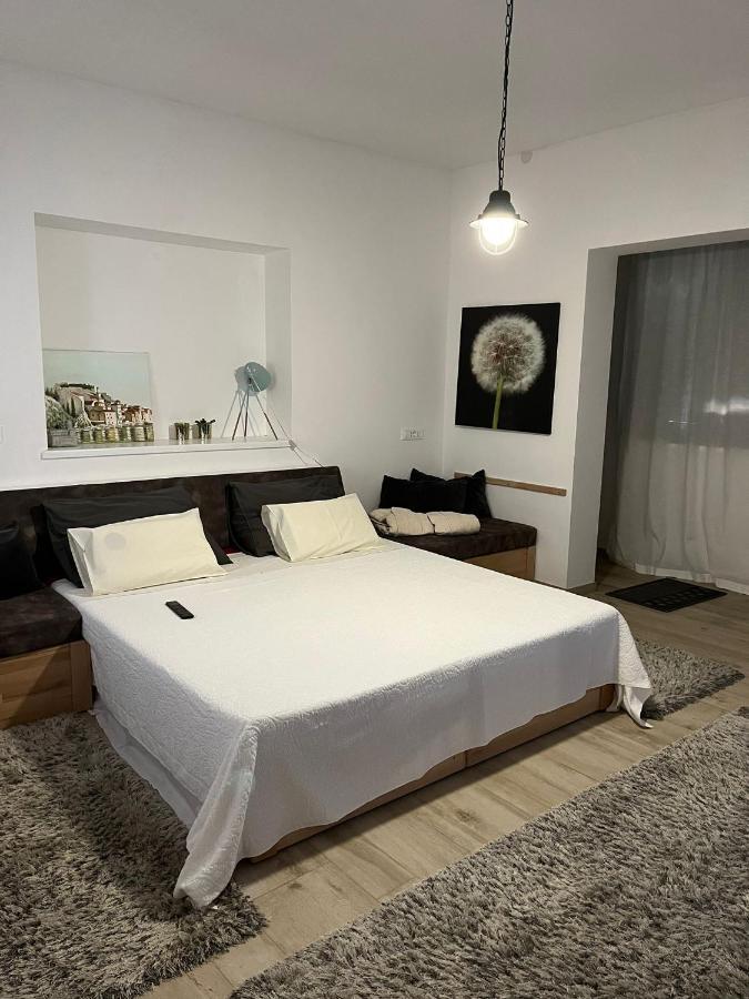 Romantic Apartments 시베니크 외부 사진